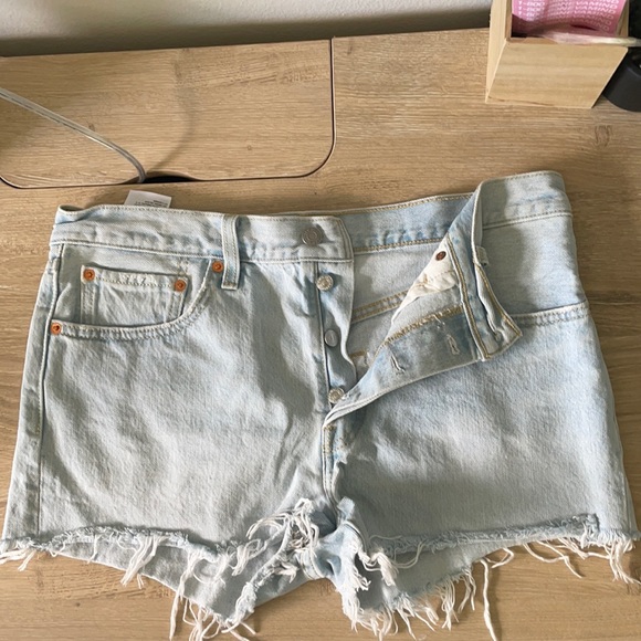 501 Levi shorts - Picture 1 of 5